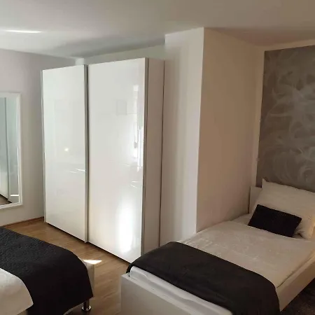 Apartment In 40257