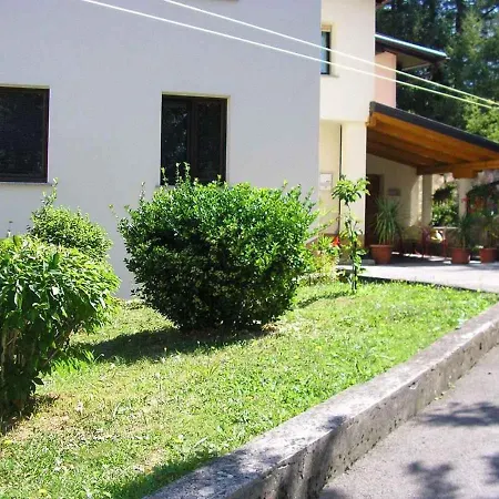 In 40257 Apartment *